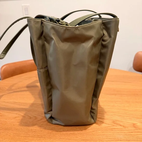 BEIS Olive Commuter Tote - Picture 6 of 10